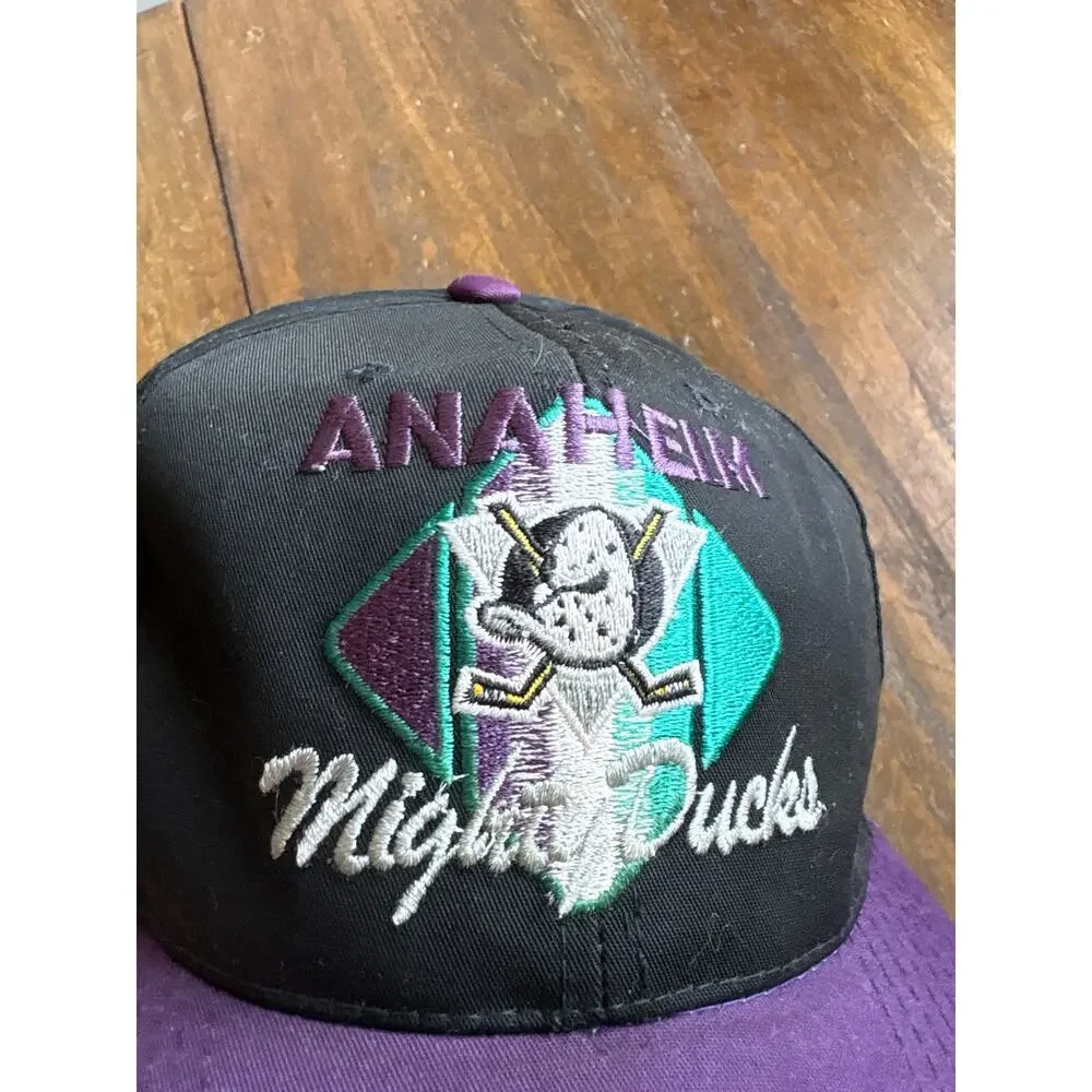 Vintage Anaheim Mighty Ducks CCM Snapback Hat Cap  NHL 90s Hockey Embroidered
